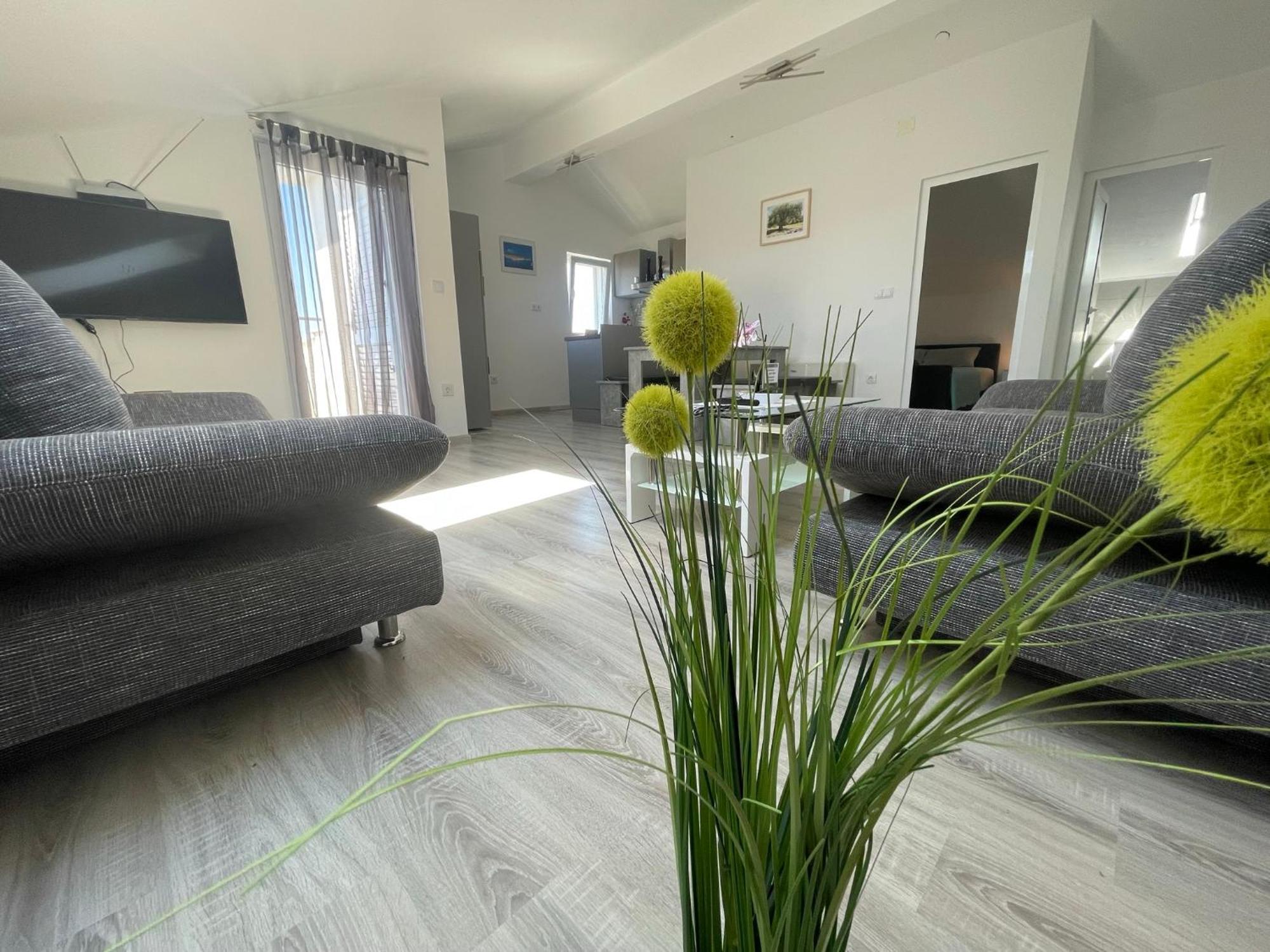 Apartment M&m Bibinje