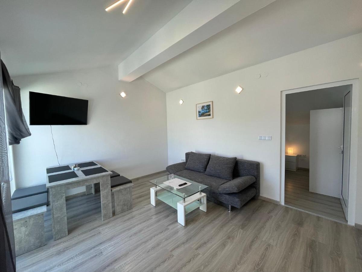 M&m Apartment
