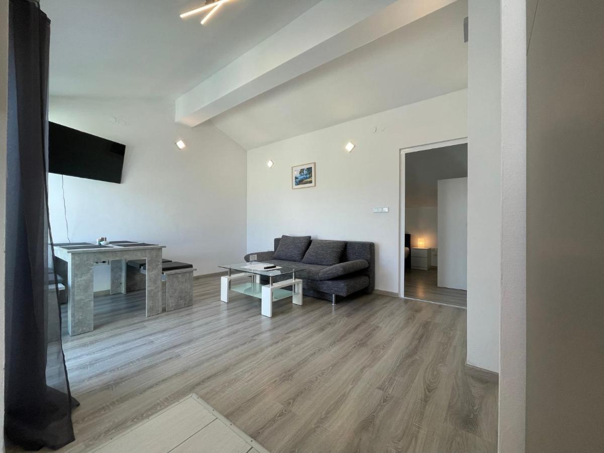 Apartment M&m